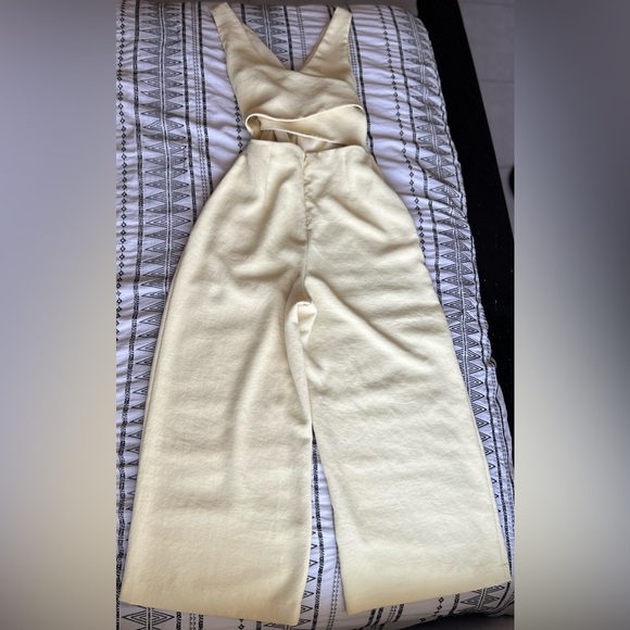 Aritzia Wilfred Coulement Open Back Jumpsuit Lemon Meringue. Size 4 - Picture 6 of 16